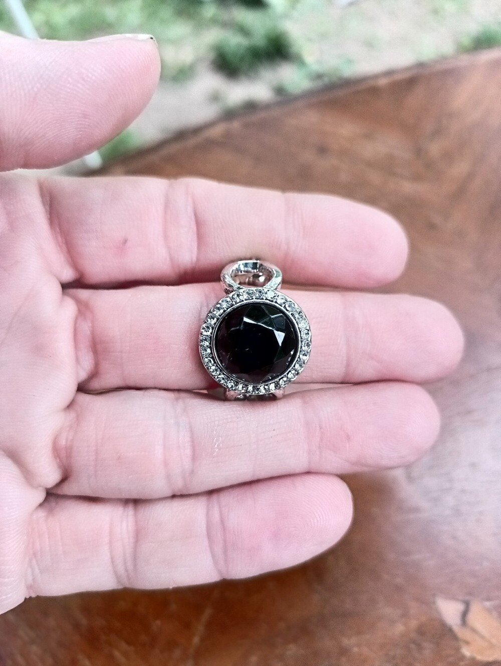 Fashion Ring Stretchy Band Nwt
